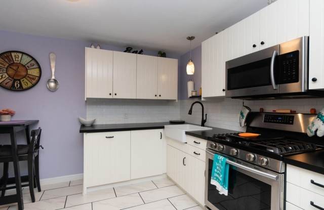40 Main Street, North Reading - 10 photos photos