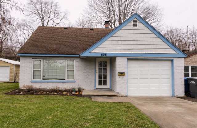 Cozy 2-Bedroom Home In a Peaceful Neighborhood! photos photos