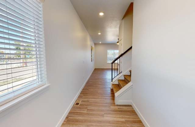 Beautiful 4-BED TOWNHOME FOR RENT Gallery 3