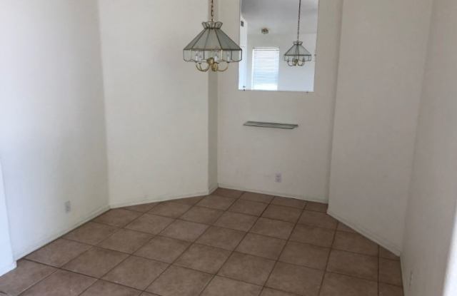 1800 E Tulsa St Gallery 2