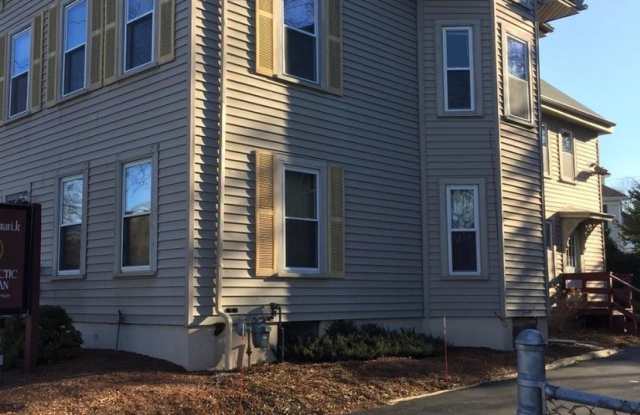 Charming 2BR House in Haverhill photos photos Charming 2BR House in Haverhill photos photos