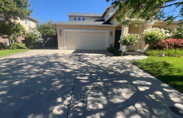 6598 Aggies Ct, Winton, CA Gallery 3