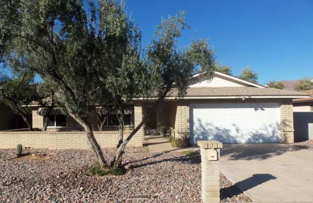 2528 E MALIBU Drive - 2528 East Malibu Drive, Tempe, AZ 85282