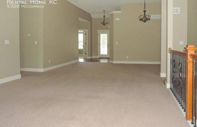 5326 McCormick Gallery 4