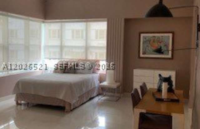2421 Lake Pancoast Dr Gallery 3