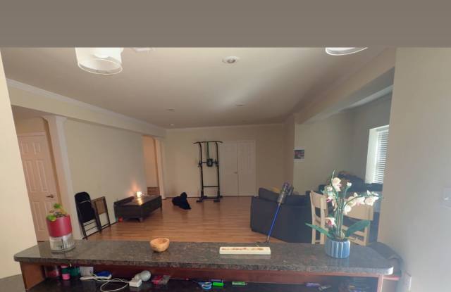 16611 Space More Circle Gallery 4
