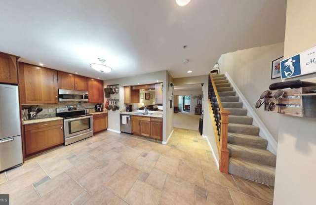 54 QUEEN CAROLINE COURT photos photos