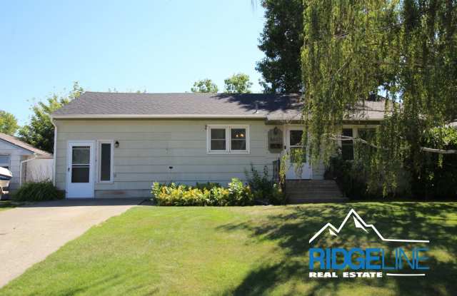 East-End Home for Lease near Malmstrom and Hospital with LARGE yard! photos photos