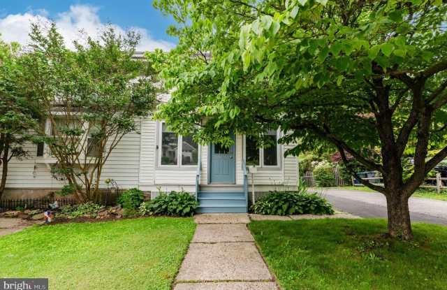 2462 ARDSLEY AVE photos photos