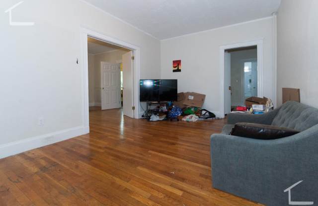 38 Orchard Rd #2B Brookline MA 02445 photos photos