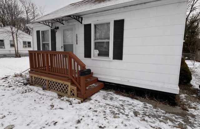 8640 Chalmers Avenue photos photos