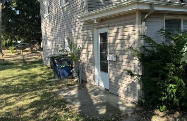 One Bedroom Lower Apartment - 439 South Church Street, Bowling Green, OH 43402