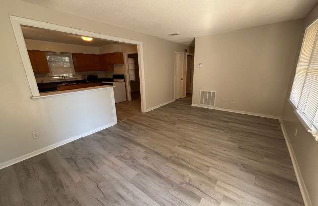 FOR RENT Gallery 4