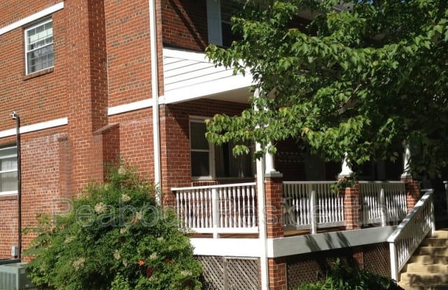 7017 Murray Ln - 7017 Murray Lane, Annandale, VA 22003