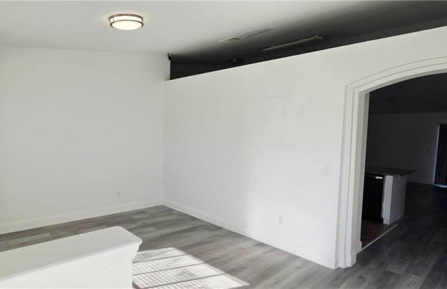 541 NW 18th Avenue Gallery 2