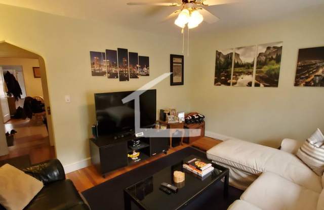 Nice 1 bed in Oak Square photos photos