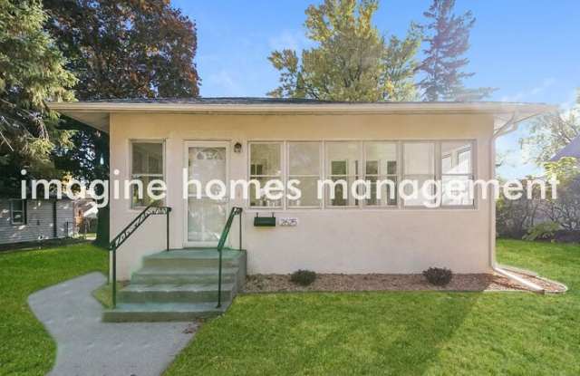 2625 35th Avenue South photos photos