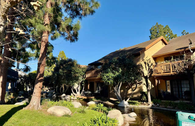 Charming 1 Bedroom, 1 bath condo in the heart of Irvine - 386 Orange Blossom, Irvine, CA 92618