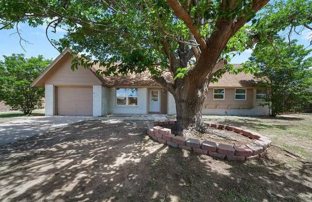 2503 Lynn Drive photos photos