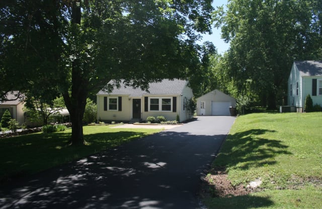 2833 Colonial Circle - 2833 Colonial Circle, Nashville, TN 37214