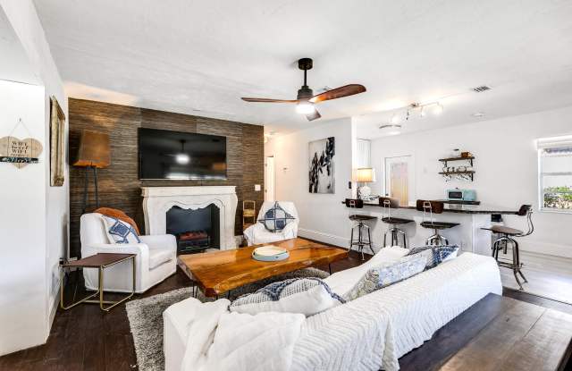 609 S Arnold Avenue S - 609 South Arnold Avenue, Lantana, FL 33462