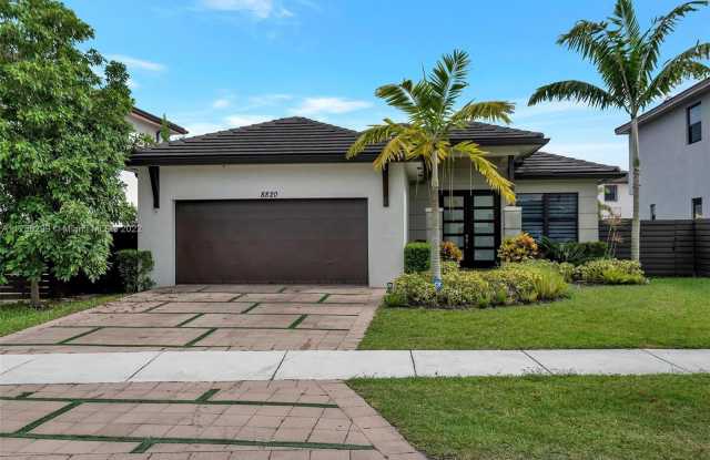 8820 NW 155th Ter - 8820 NW 155th Ter, Miami Lakes, FL 33018
