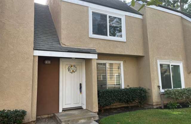 8 Albany, Irvine: Charming 2 Bed 1.5 Bath Townhome in El Camino Real! photos photos 8 Albany, Irvine: Charming 2 Bed 1.5 Bath Townhome in El Camino Real! photos photos