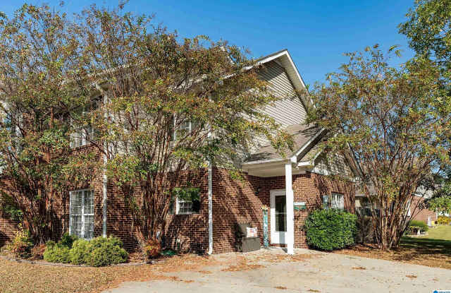 2033 Queens Ct Gallery 1