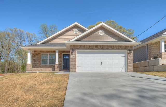 3303 S Moffet Avenue photos photos