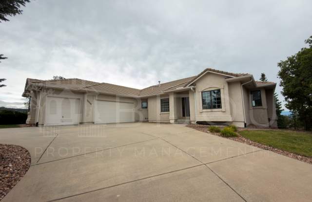 Beautiful 5-Bedroom Home with Stunning Views in Gleneagle Gallery 1