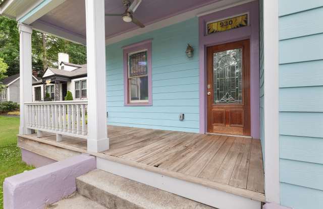 Spacious 6bd/3ba in Grant Park w/ Large Fenced in Backyard & Steps From the Park! Gallery 4
