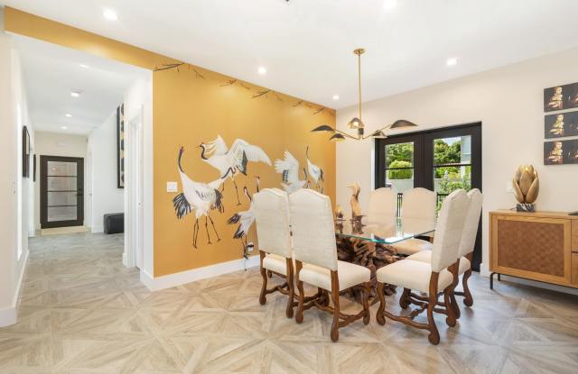 6840 LAKE Avenue Gallery 4