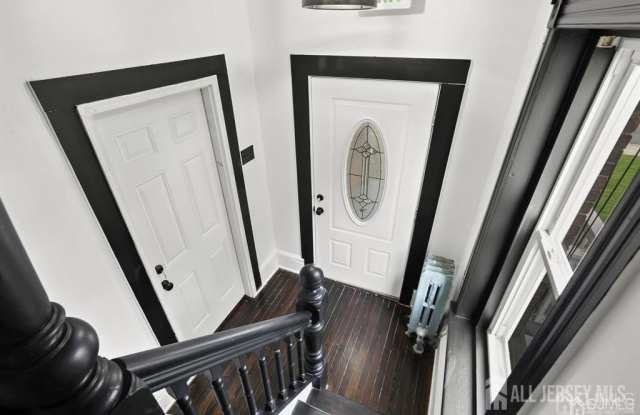 416 Main Street Gallery 3
