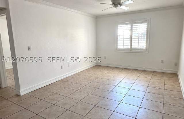 8615 SW 68th Ct Gallery 2