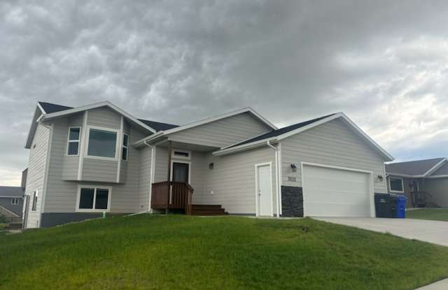 4 BED | 3 BATH | DOUBLE GARAGE | RAPID VALLEY photos photos