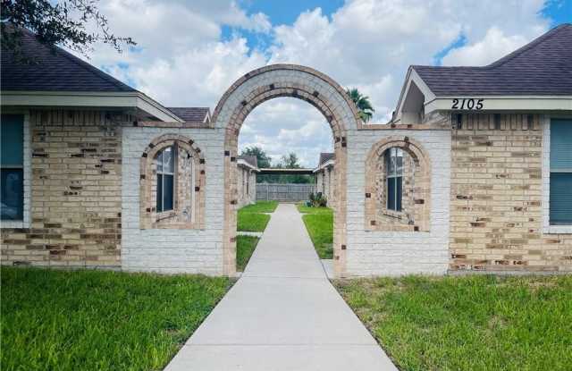 2105 W Western Drive - 2105 West Western Drive, Edinburg, TX 78539