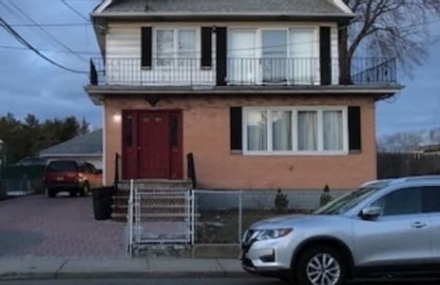 258 Delawanna Ave - 258 Delawanna Avenue, Clifton, NJ 07014