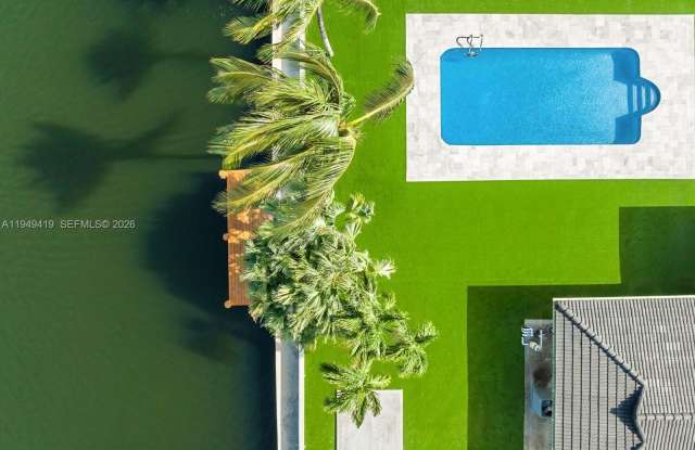 430 Tamarind Dr photos photos