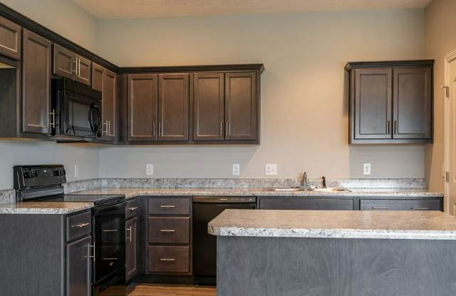 Beautiful 3 Bedroom Duplex in Monte Cristo Gallery 3