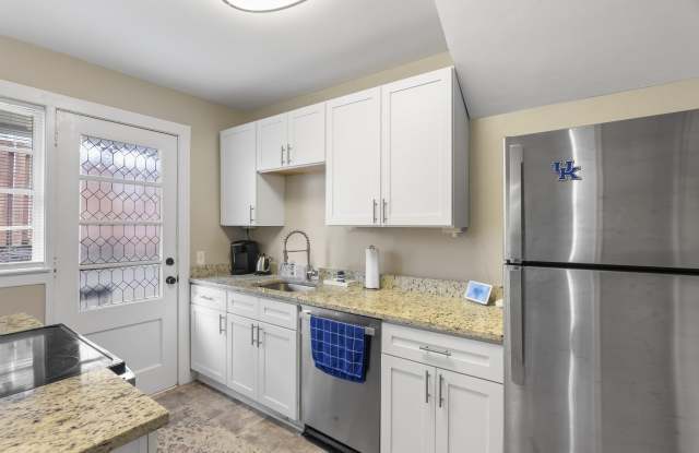 511 Saluda AvenueApt 1 photos photos