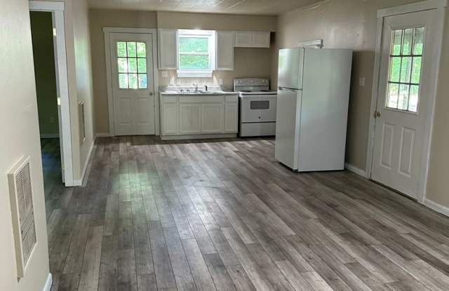 Remodeled 2 bedroom country home! photos photos