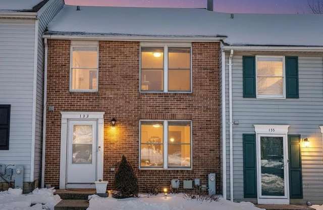 133 SPRUCE WOODS Court photos photos