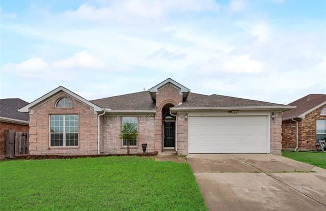1618 brookleaf Drive - 1618 Brookleaf Drive, Arlington, TX 76018