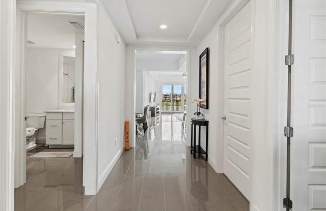 10520 BOARDWALK Loop Gallery 3