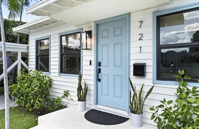 721 Dobbins Street Gallery 3