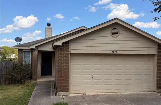1229 Hilltop Drive photos photos