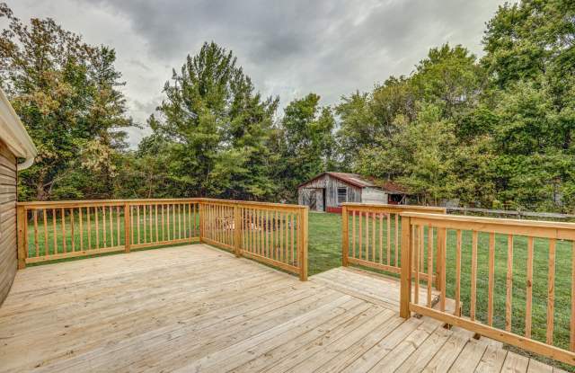 2 Bdrm / 2 Bath - Remodeled Cottage in Johnson City Gallery 4