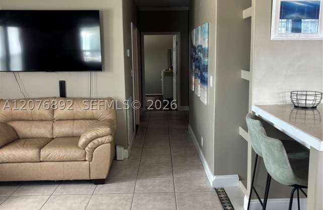 210 W 2nd Ct. Gallery 3