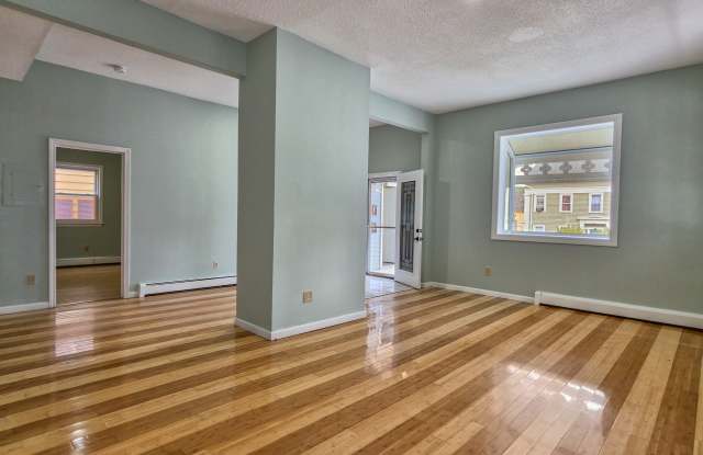 294 Central Avenue Gallery 3