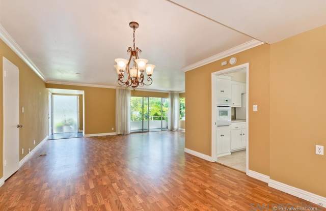 2358 Torrey Pines Gallery 2
